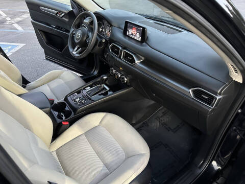 2017 Mazda CX-5 Sport