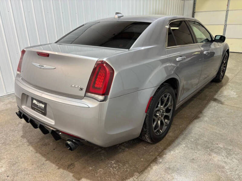2017 Chrysler 300