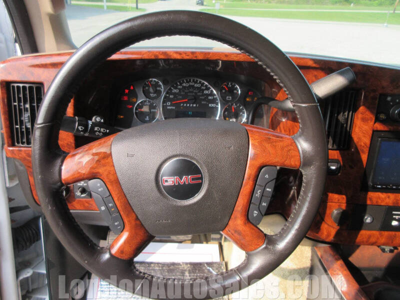 2017 GMC Savana 2500