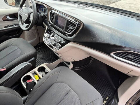 2018 Chrysler Pacifica Touring
