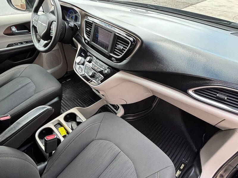 2018 Chrysler Pacifica Touring