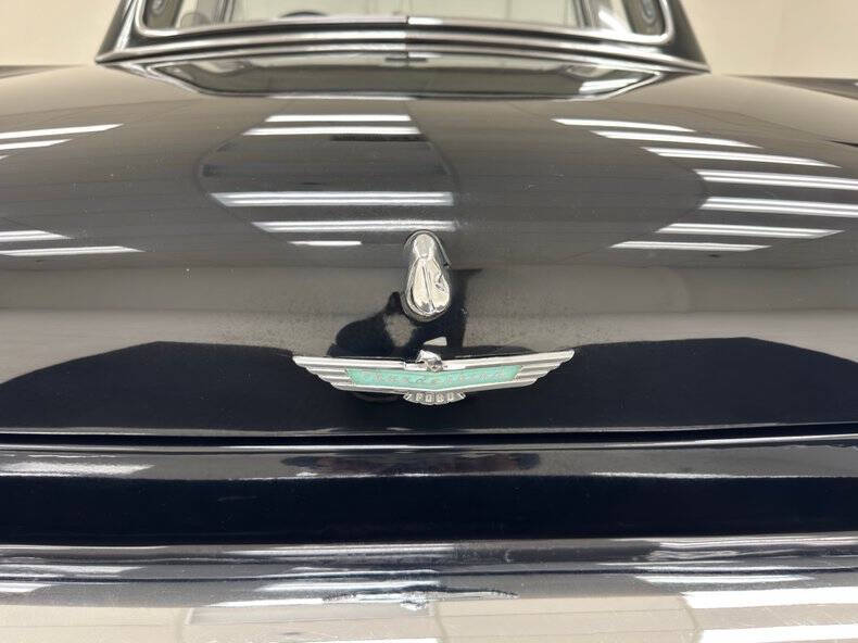 1957 Ford Thunderbird