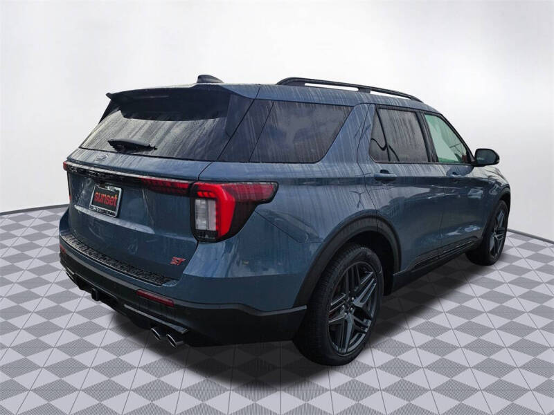 2025 Ford Explorer ST