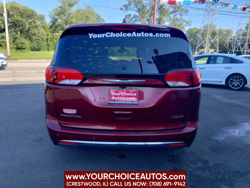 2017 Chrysler Pacifica Touring-L Plus