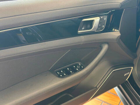 2022 Porsche Panamera