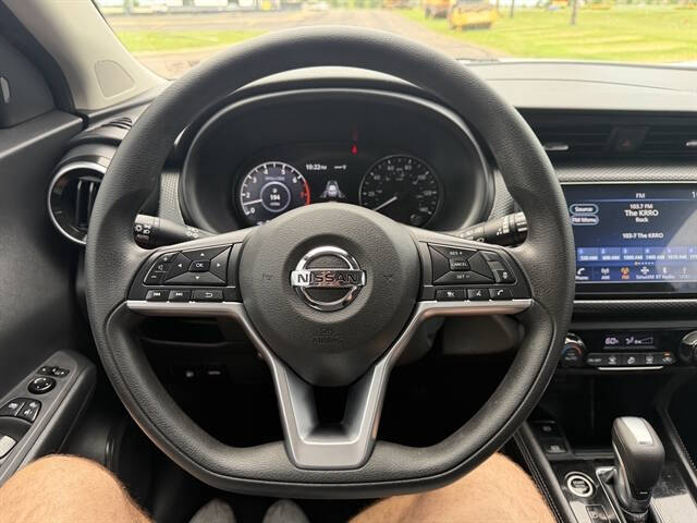 2021 Nissan Kicks SV