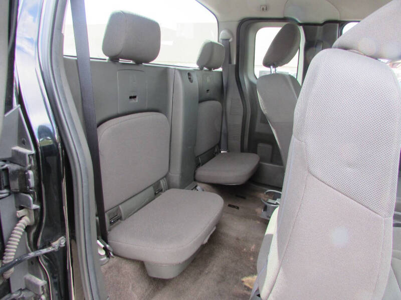 2016 Nissan Frontier S