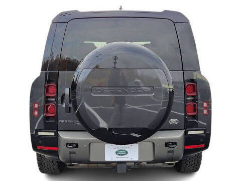 2023 Land Rover Defender 130 X-Dynamic SE