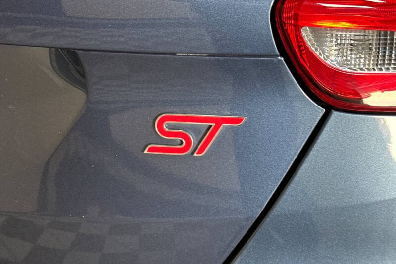 2018 Ford Focus ST