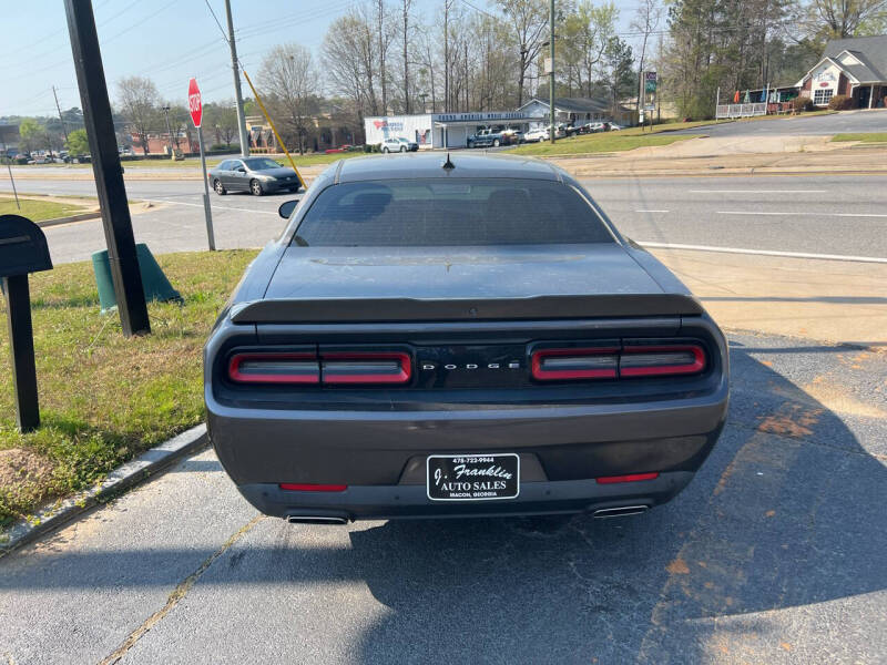 2019 Dodge Challenger SXT