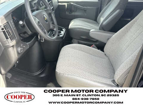 2025 Chevrolet Express LS 3500