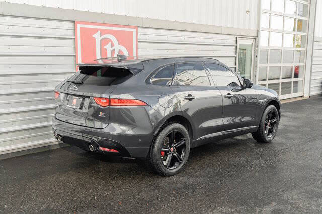 2017 Jaguar F-PACE S
