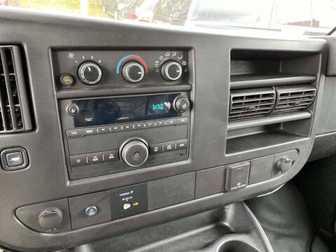 2017 Chevrolet Express 2500