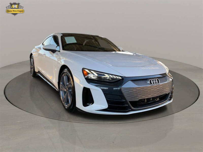 2022 Audi e-tron GT quattro Premium Plus