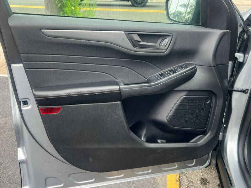 2023 Ford Escape Hybrid Active
