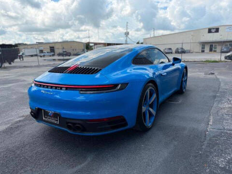 2022 Porsche 911 Carrera
