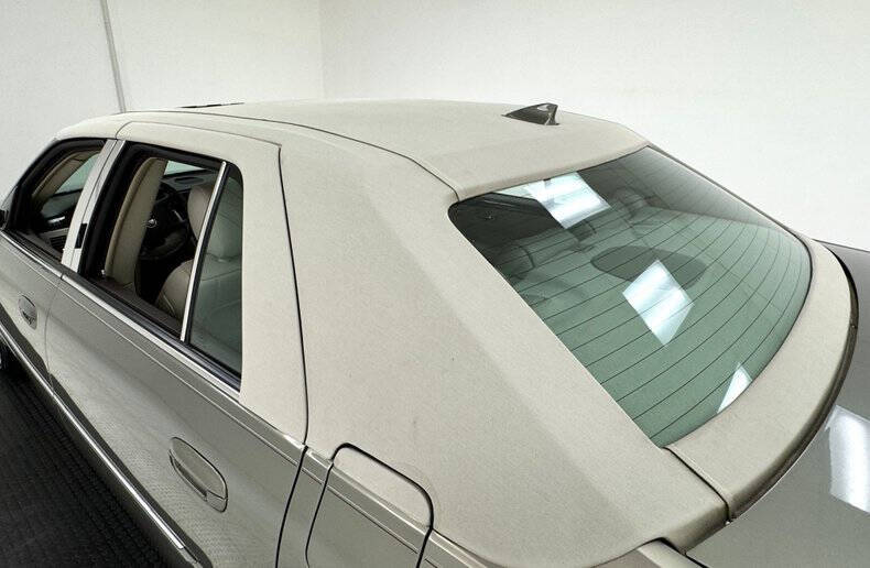 2010 Cadillac DTS Luxury Collection