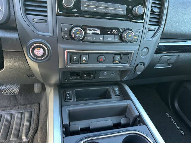 2024 Nissan Titan SV