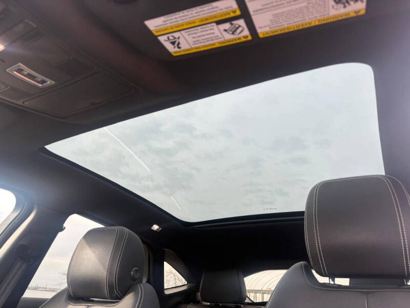 2018 Jaguar E-PACE P300 R-Dynamic S