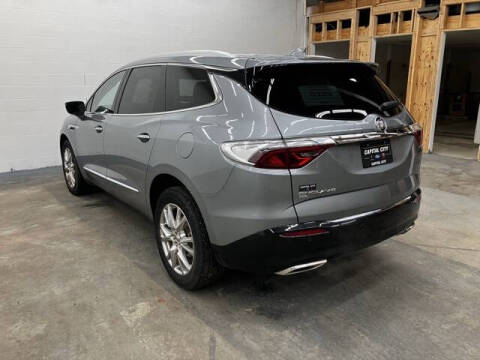 2024 Buick Enclave Essence