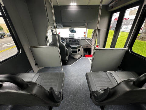 2024 Ford E-450