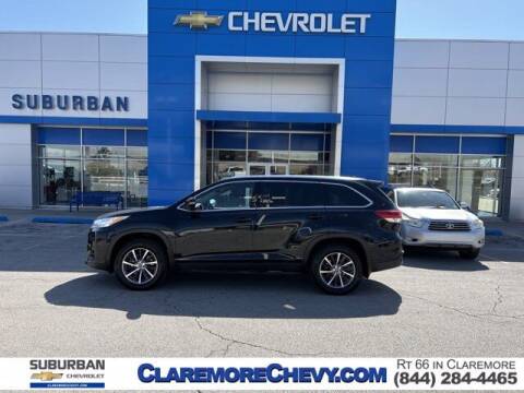 2019 Toyota Highlander for sale at Suburban Chevrolet in Claremore OK