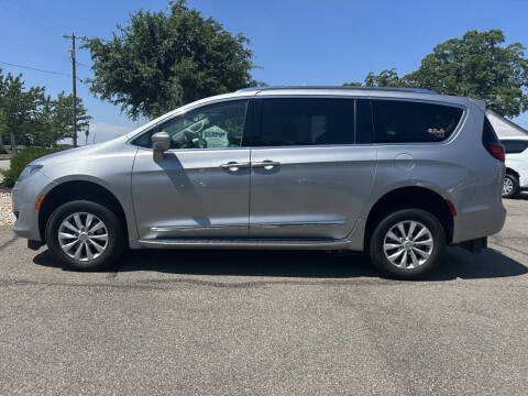 2019 Chrysler Pacifica Touring L