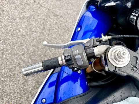 2014 Yamaha YZF-R1