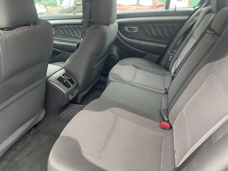 2015 Ford Taurus SEL