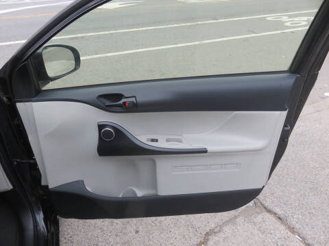 2014 Scion iQ