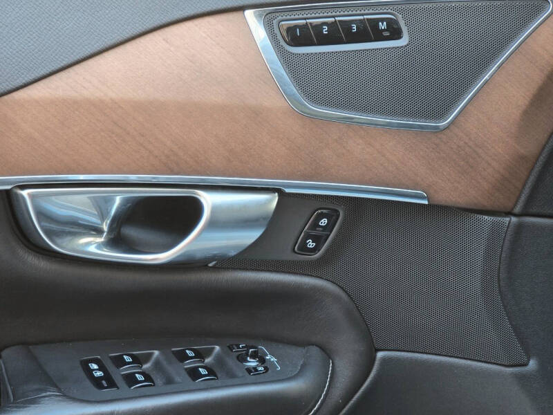 2017 Volvo XC90 T6 Inscription