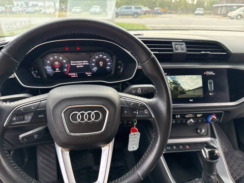 2019 Audi Q3 quattro Premium 45 TFSI