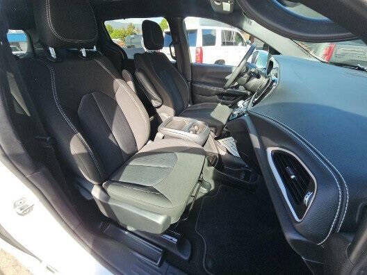 2022 Chrysler Pacifica Touring