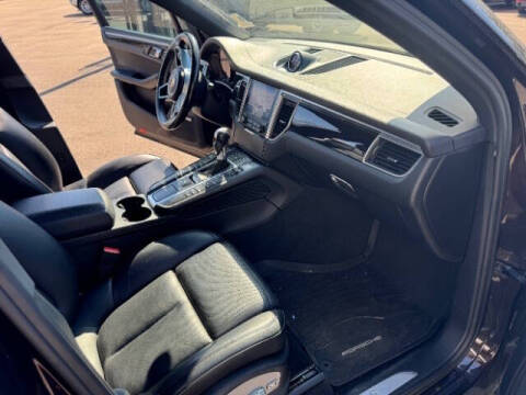 2017 Porsche Macan S