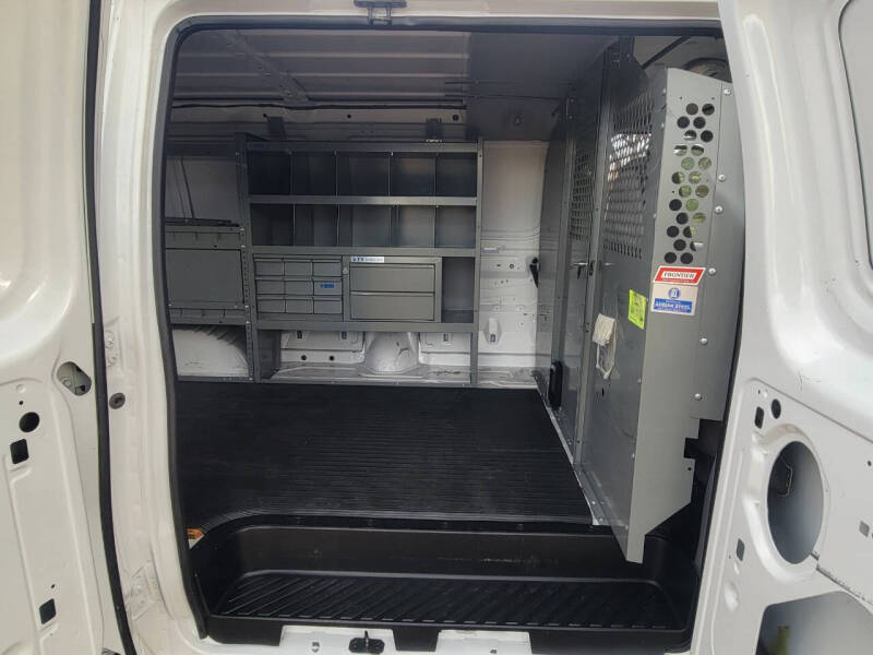 2005 Ford E-Series E-250