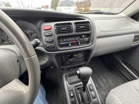 2001 Suzuki XL7 Plus