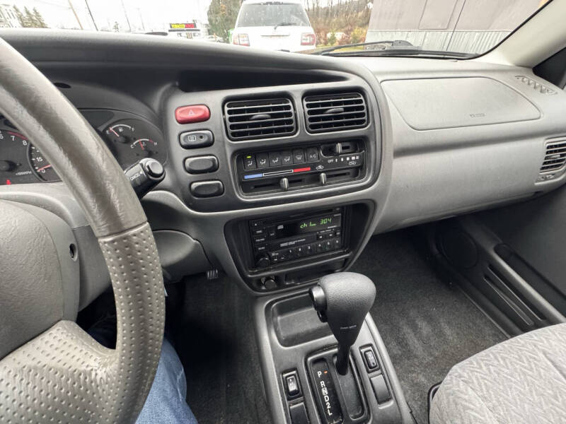 2001 Suzuki XL7 Plus