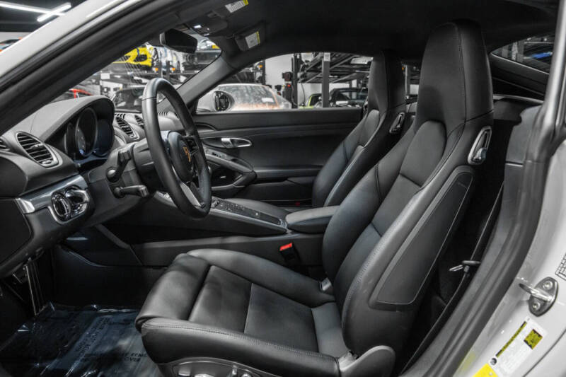 2025 Porsche 718 Cayman S