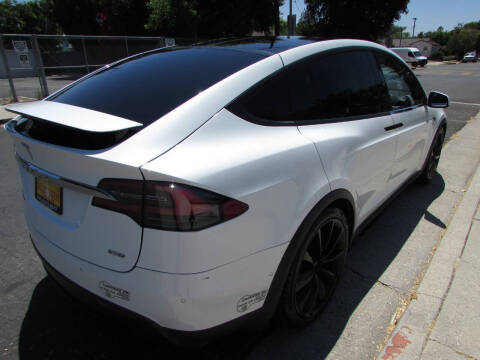 2016 Tesla Model X 90D
