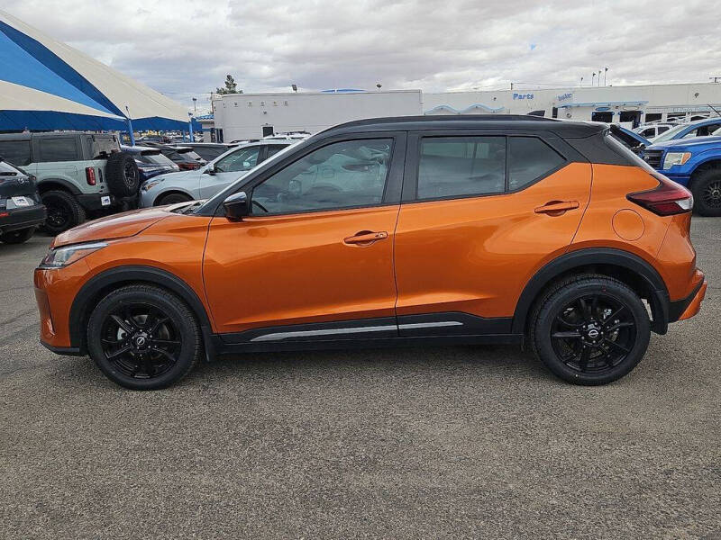 2023 Nissan Kicks SR