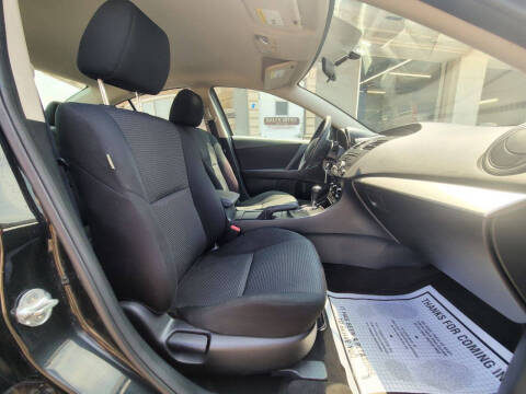 2013 Mazda MAZDA3 i Sport