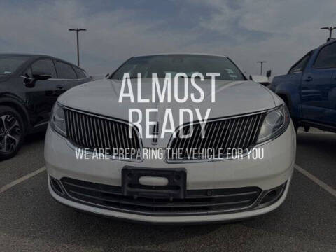 2013 Lincoln MKS for sale at Hacienda Auto Outlet in Mcallen TX