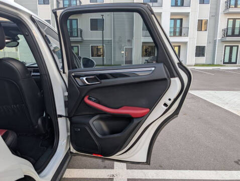 2018 Porsche Macan S