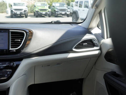 2024 Chrysler Pacifica Limited