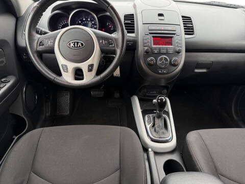 2012 Kia Soul +