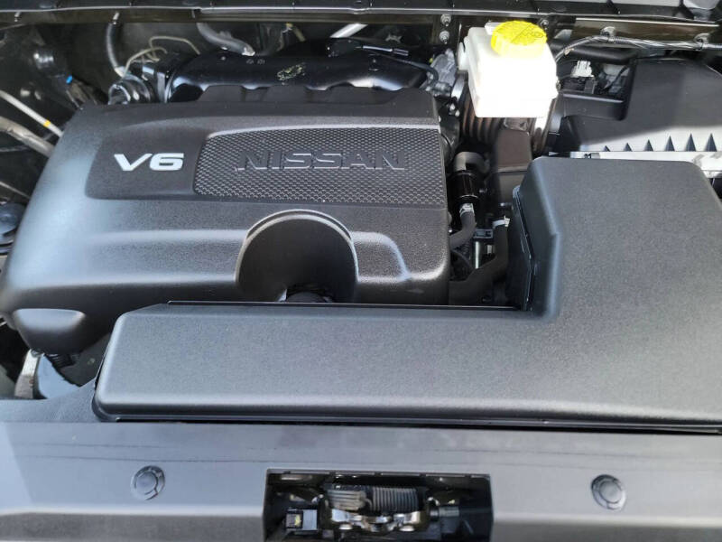 2022 Nissan Pathfinder SV