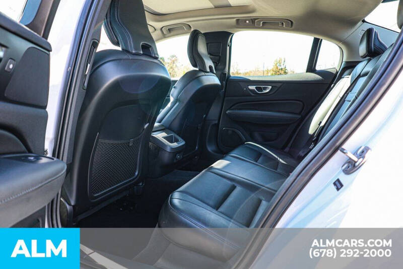 2024 Volvo S60 B5 Core Dark Theme