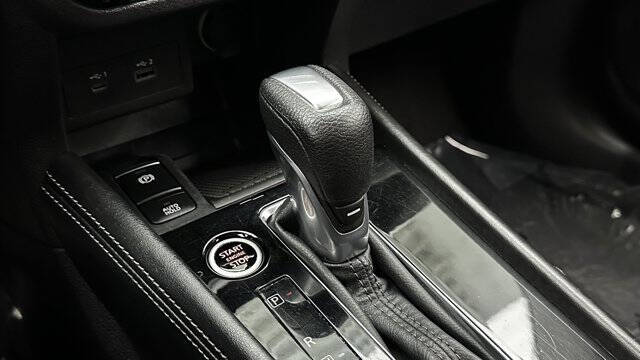 2022 Nissan Kicks SV