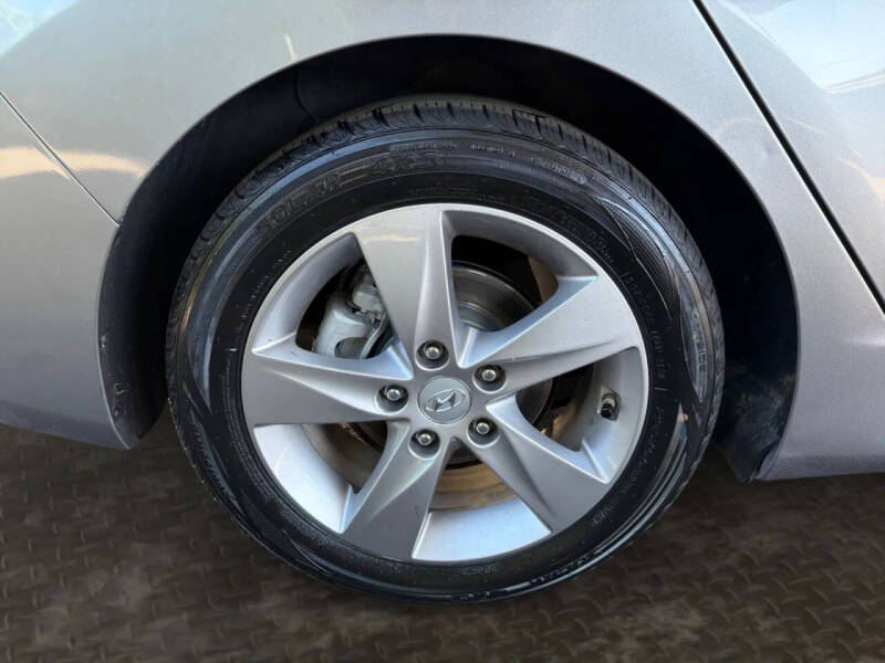 2012 Hyundai Elantra