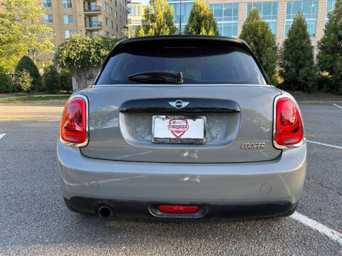 2016 MINI Hardtop 4 Door Cooper